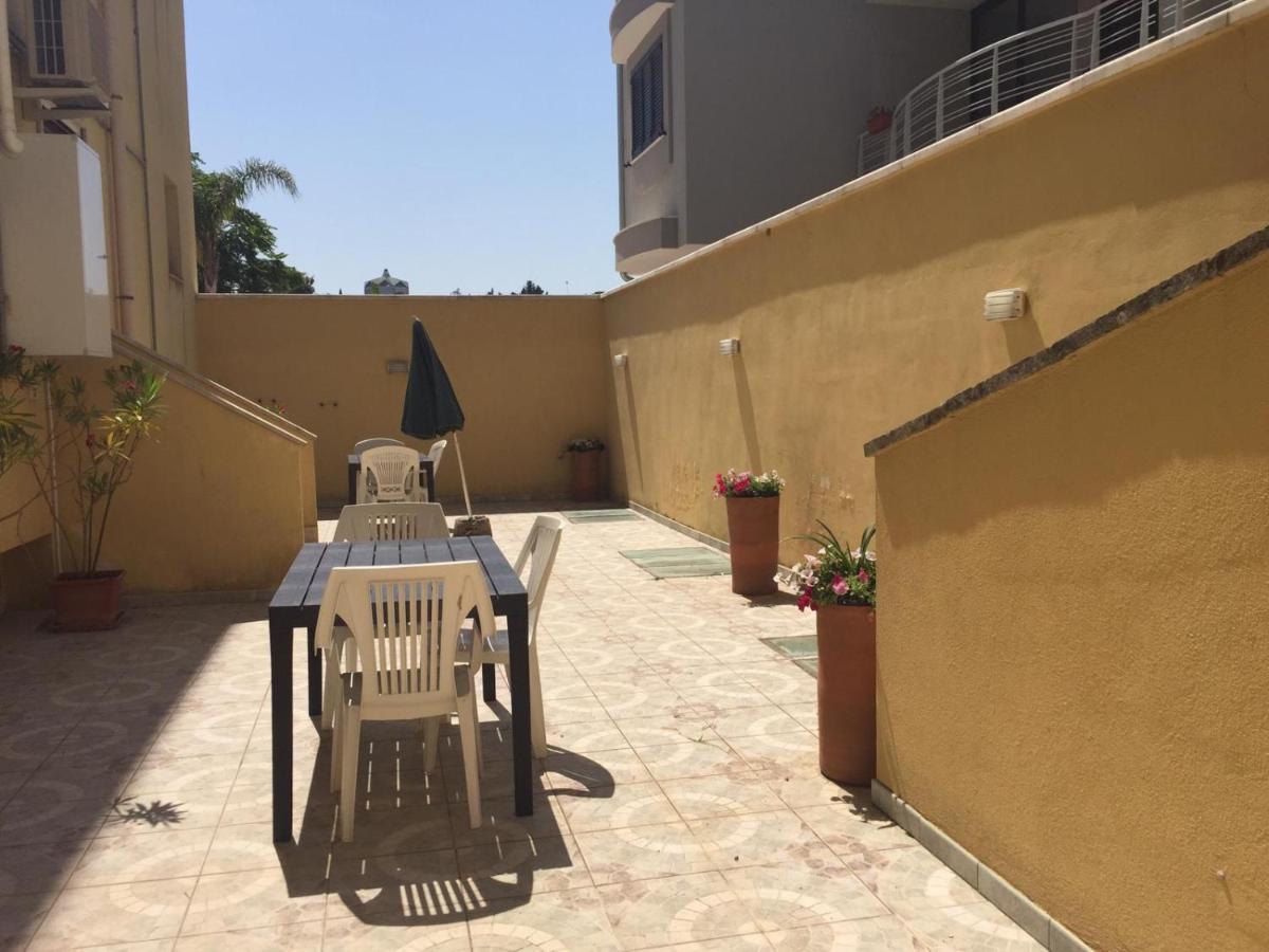 Appartamenti Affittacamere Villa Striari Otranto Bagian luar foto